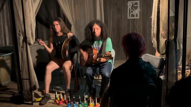 "Cigarette Butts" by Popper ft Dakota смотреть онлайн