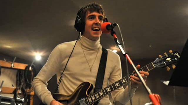 Miles Kane- Heaven (Emeli Sandé cover) смотреть онлайн