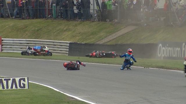 Behind the scenes with Bennetts Suzuki at RD2 Brands Hatch смотреть онлайн