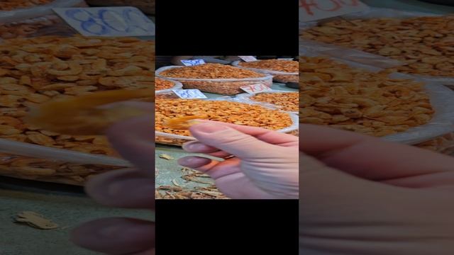 Как поесть на рынке без денег!? смотреть онлайн