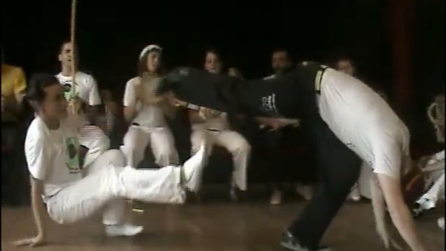 Roda di Capoeira Angola Milano - Dotora e Dani смотреть онлайн