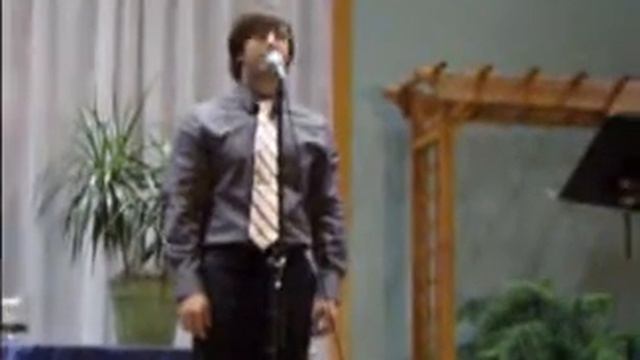John Brink sings "Bridge Over Troubled Water" смотреть онлайн