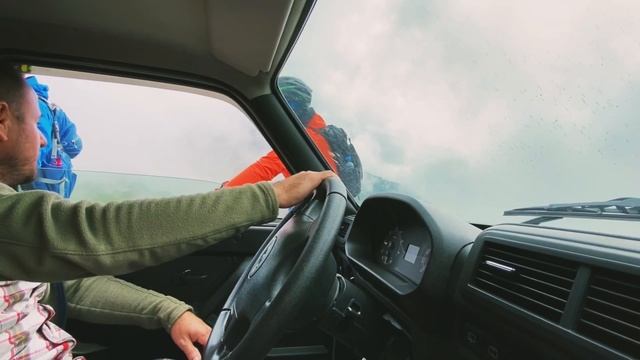 Самая высокогорная дорога в России | перевал Чегетджара (Школьный) смотреть онлайн