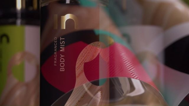 Этикетка In в русском стиле матрешки