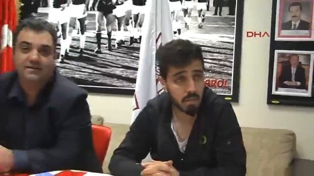 Klüp Başkanı Canlı Yayında Futbolcuyla Kavga Etti смотреть онлайн
