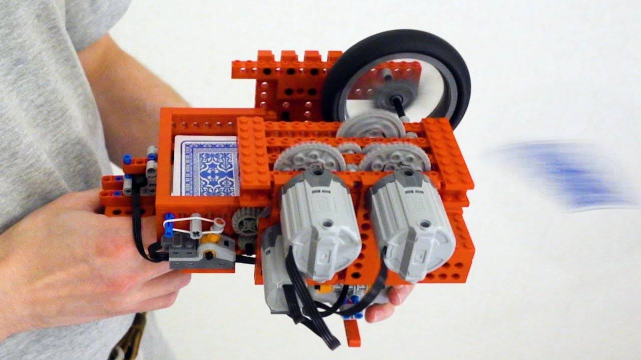 Карточный пистолет LEGO смотреть онлайн