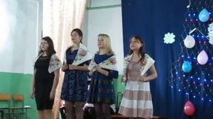 СТОЯТ ДЕВЧЕНКИ, СТОЯТ В СТОРОНКЕ... - ПОЮТ ДЕВОЧКИ 8-9 КЛАССОВ