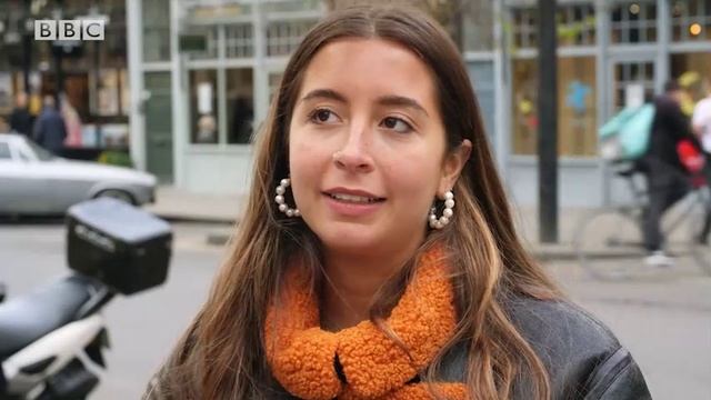 SO3 A1 U1 BBC Street Interviews. What's your name and how do you spell it? What's in your bag? смотреть онлайн