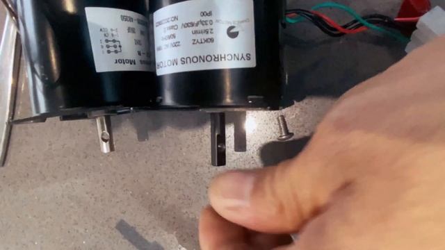 Kalkwasser Reactor KS-250 motor replacement and maintenance. смотреть онлайн