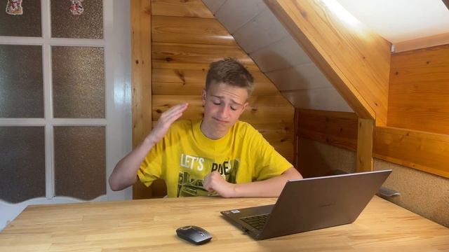 Apple Vision Pro - неожиданно! смотреть онлайн