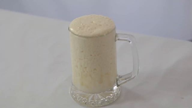 Was Passiert Wenn Mann Milch Mit RedBull Mischt ? EKELHAFT!!! смотреть онлайн