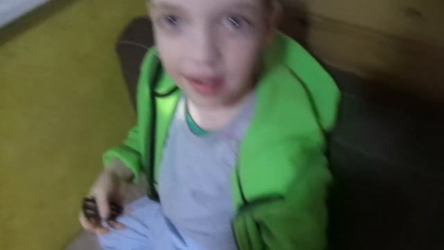 VLOG// Подняли арендную плату// Переезжаем в старую квартиру// смотреть онлайн