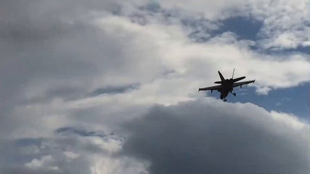 Fa-18 landing смотреть онлайн