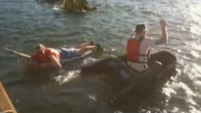 Toucan Sam & the Fruit Loops - "Float or Die" Boat Race смотреть онлайн