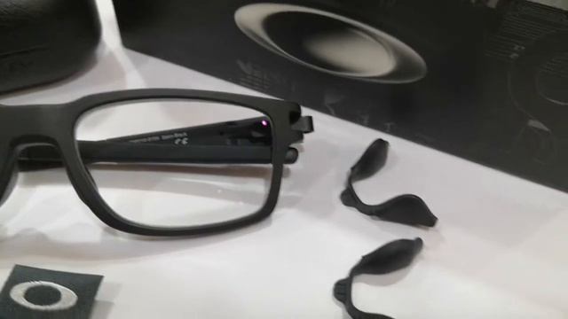 Oakley Latch Ex Ox8115-0154 satin black with 1.56 Allegro Photochromic Grey V+ (short) смотреть онлайн