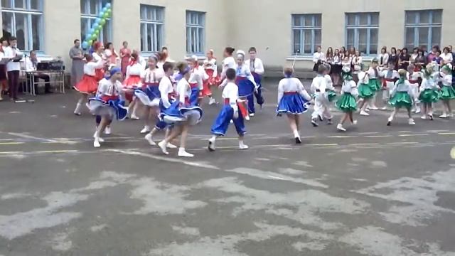 Кольоровий світ смотреть онлайн