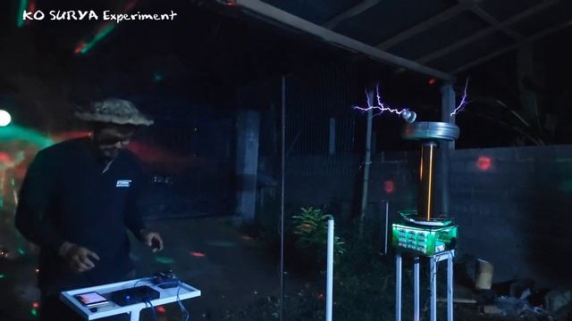 musik Tesla koil , Alan Walker faded & spectre drsstc performance ,Tesla coil Indonesia смотреть онлайн