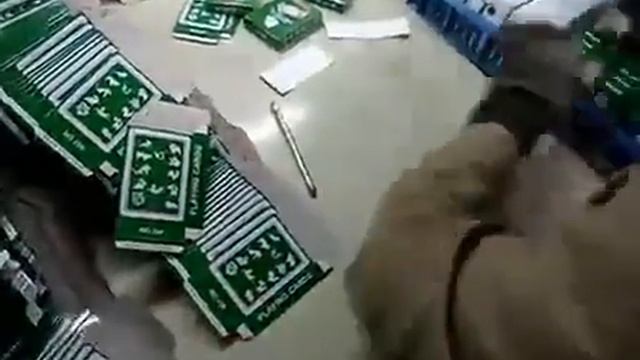 Как китайцы карты упаковывают смотреть онлайн