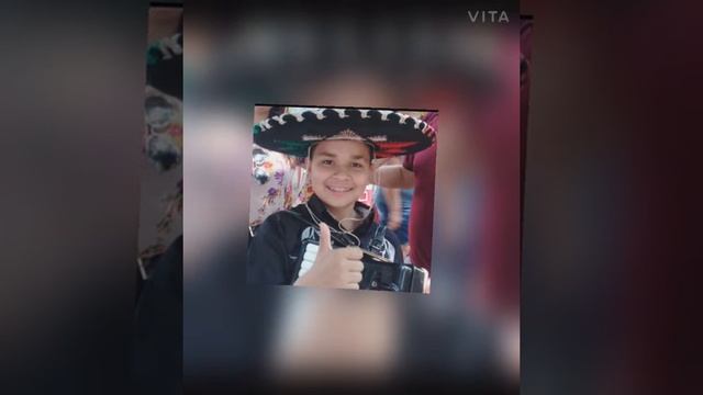Gustavo Colman En el cumpleaño de Mi Madre смотреть онлайн