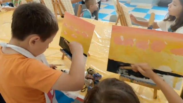 ДЕТСКИЙ МАСТЕР КЛАСС - РИСУЕМ АФРИКУ АКРИЛОМ" смотреть онлайн