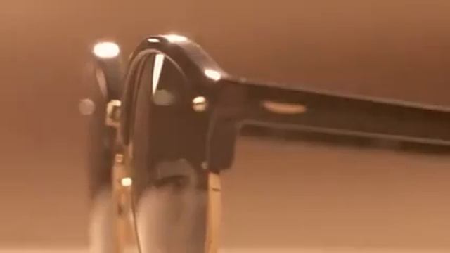 The new Ray-Ban shape: Clubround смотреть онлайн