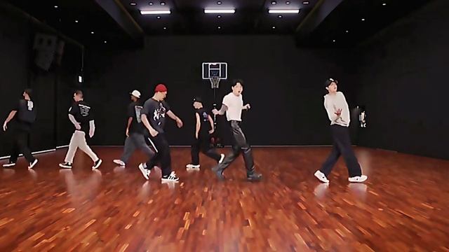 CHOREOGRAPHY] 정국 (Jung Kook) 'Standing Next to You' Dance Practice смотреть онлайн