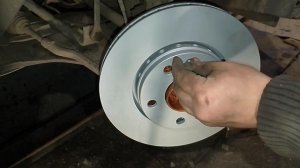 Замена передних тормозных дисков на Рено Меган 3