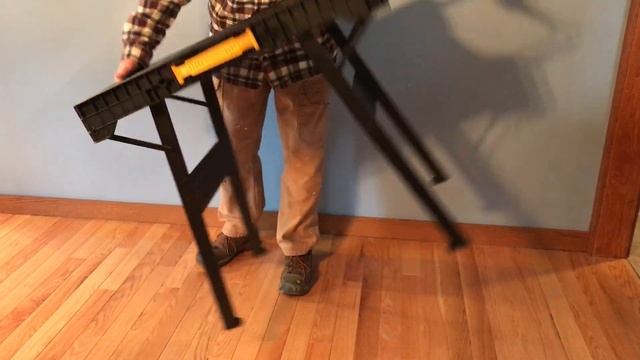 DeWalt DWST11556 folding portable work table demo смотреть онлайн