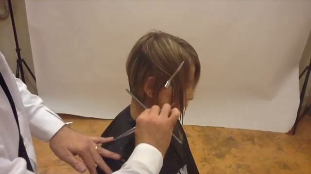 LONG TO VERY SHORT HAIRCUT- TAGLIO GRADUATED BOB IN BOLD COLLECTION- Ivan Adore' Milano смотреть онлайн