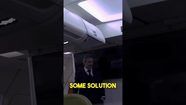 Do you know How to handle any Passenger? Remember what LAST means #cabincrew #airportjobs #airport смотреть онлайн