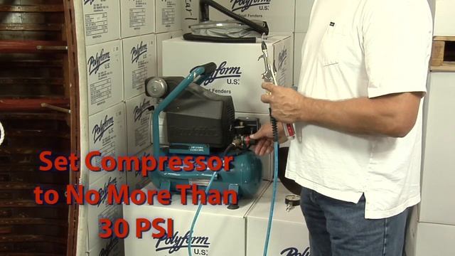 Polyform Fender Inflation with a compressor in detail. смотреть онлайн