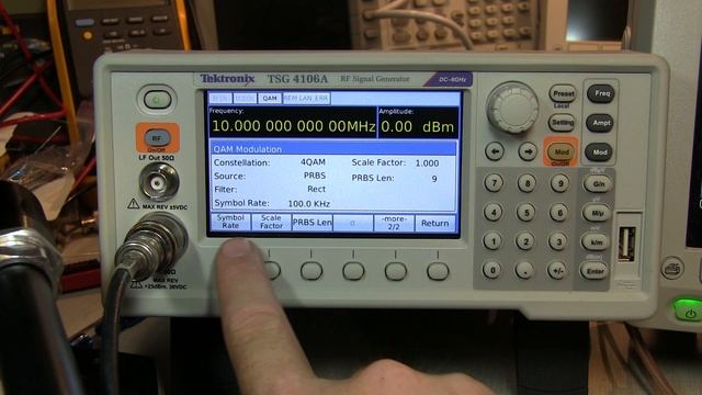 #211: TSG4106A RF signal generator unboxing and mini feature review смотреть онлайн