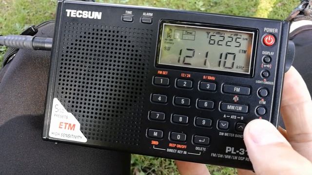 Tuning Around On The Tecsun PL-310 ET