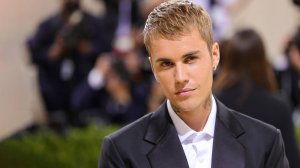 Justin Bieber - «Holy Jesus»