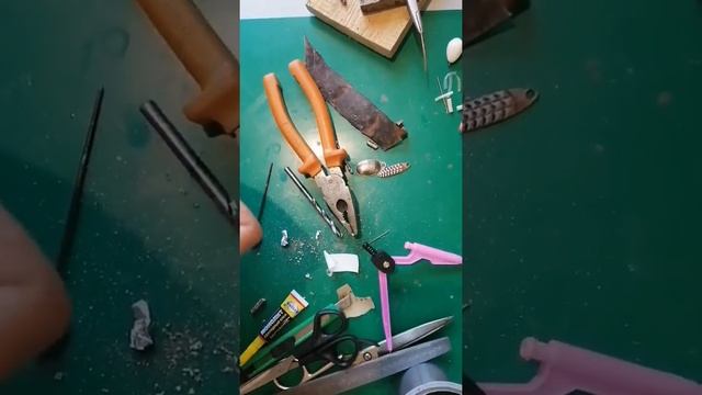 ВЕРТУШКА СВОИМИ РУКАМИ ДЛЯ ЛОВЛИ ЯЗЯ И ОКУНЯ смотреть онлайн