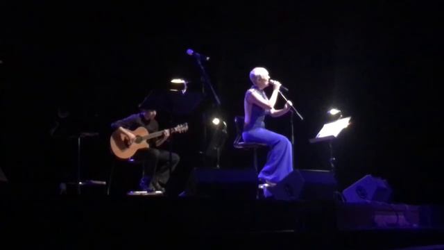 Nina Kraljić - Zajdi, zajdi (Live Acoustic) смотреть онлайн