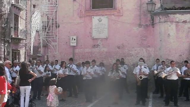 BANDA MUSICALE "FRANCESCO BAJARDI" Isnello (PA) esegue LETIZIA marcia sinfonica смотреть онлайн