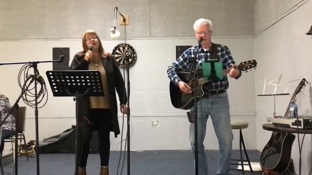 Love Me Like A Song Maxine Justason & Mr. Wonderful Garrie Lambert смотреть онлайн