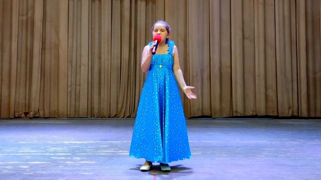 Муз. И Шаферана, сл. М.Танича - "Ходит песенка по кругу". Исп. Александра Завгородняя. смотреть онлайн