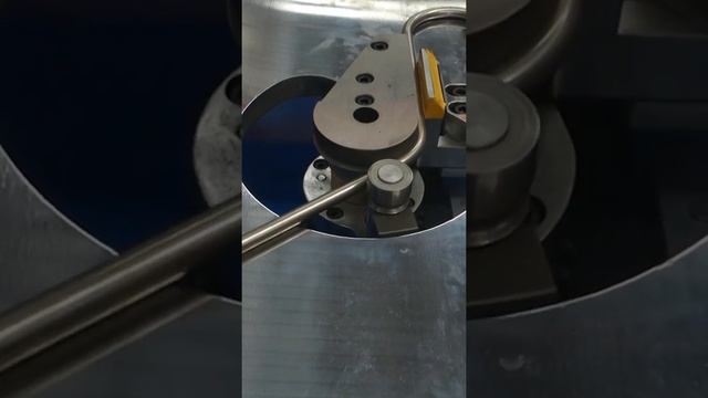 U型弯管机-U-shaped pipe bender смотреть онлайн