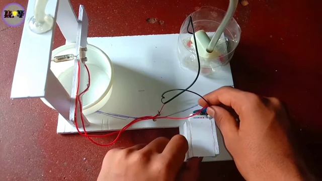 How to Make Automatic Water Sprayer when Fire Occurs | School level Science Project | #ROCKVINU смотреть онлайн