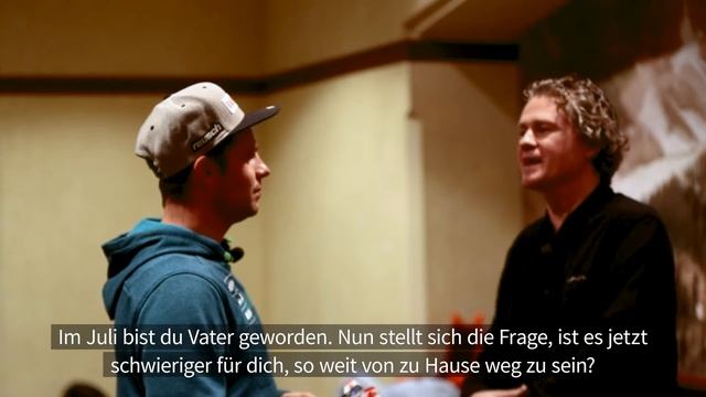 So stellt sich Beat Feuz beim Darts an I Perren fordert die Ski-Stars смотреть онлайн