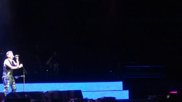 Martin Gore (acoustic) - Shake The Disease, live in Warsaw, National Stadium 25-07-2013 HD смотреть онлайн