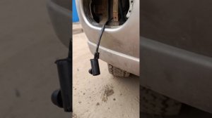 Митсубиси Монтеро спорт. Замена моторчика омывателя лобового стекла. Часть 1