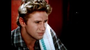 Песни под гитару. "Черное белое"