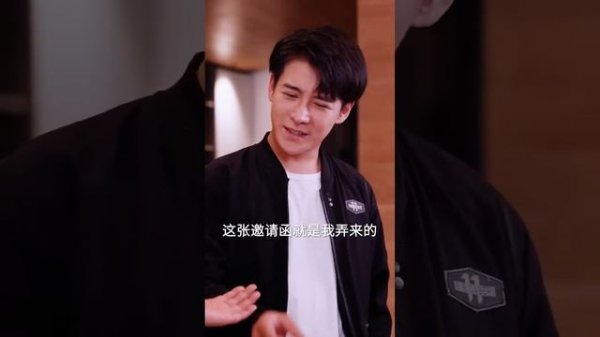 《龙王医婿之尊主降临》第1~80集完整版：10年前，江家被四大家族合谋陷害，幸得唐楚楚舍命相救，江辰才侥幸逃脱。10年后，江辰已是夏国尊主，再临江中，只为了结当年恩仇！#短剧 #逆袭 #都市 #打脸