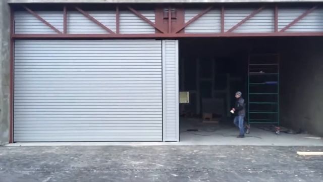 Рулонные ворота из алюминиевого профиля «AL 120» смотреть онлайн