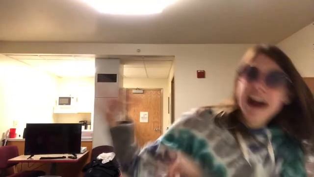 Trying On Sunglasses *gone wrong* (NOT clickbait) GIVEAWAY? смотреть онлайн