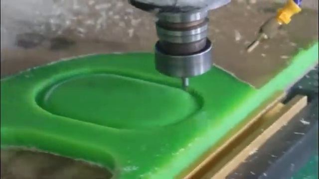 LD-5000 CNC Router Cutting Mini Acrylic Words for Sign Industry смотреть онлайн