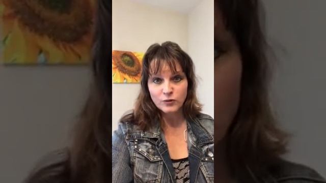 Beth Jones Finished the First Draft of Her Book During Writing Week смотреть онлайн